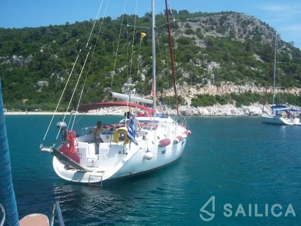 Oceanis 411 Clipper - Yacht Charter Sailica