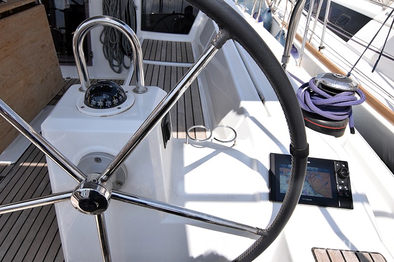 Oceanis 41.1 - Yacht Charter Sailica