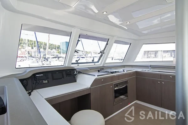 Bali Catspace - Yacht Charter Sailica