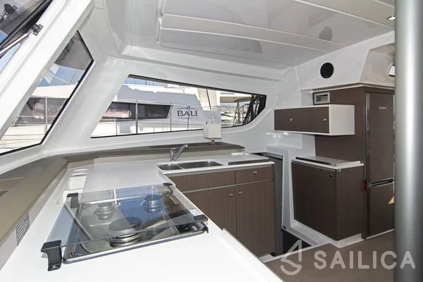 Bali Catspace - Yacht Charter Sailica