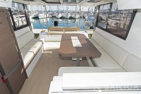 Bali Catspace - Yacht Charter Sailica