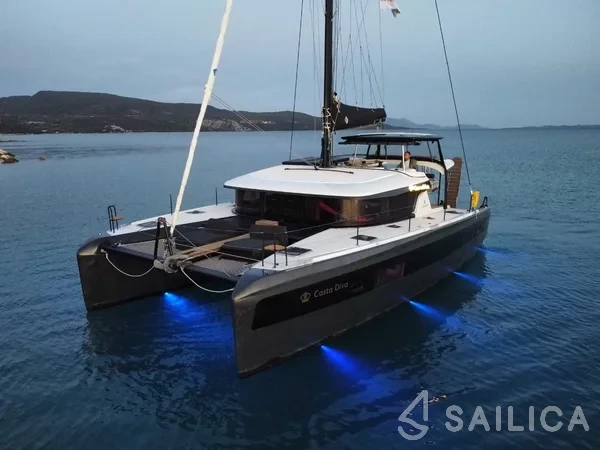 Lagoon 42 - Yacht Charter Sailica