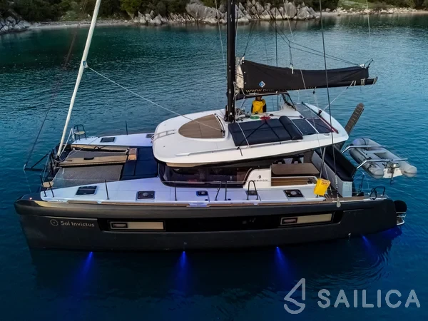 Lagoon 40 - Yacht Charter Sailica