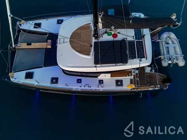 Lagoon 40 - Yacht Charter Sailica