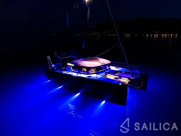 Lagoon 40 - Yacht Charter Sailica