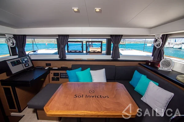 Lagoon 40 - Yacht Charter Sailica