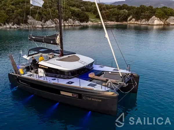 Lagoon 40 - Yacht Charter Sailica