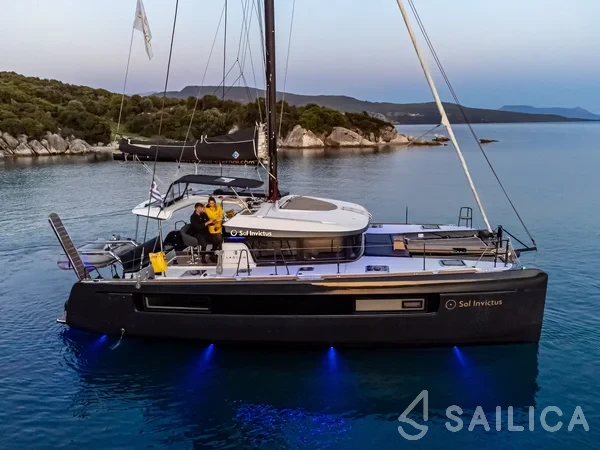 Lagoon 40 - Yacht Charter Sailica