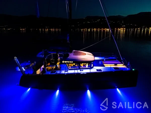 Lagoon 40 - Yacht Charter Sailica