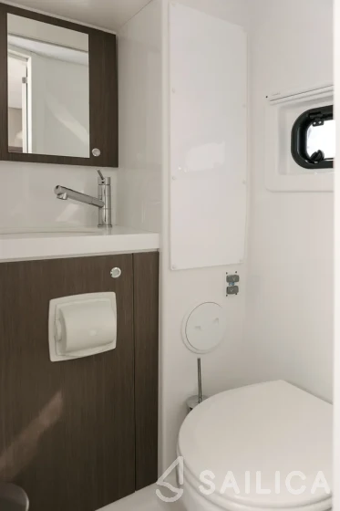 Bali 4.8  - Yacht Charter Sailica