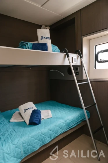 Bali 4.8  - Yacht Charter Sailica