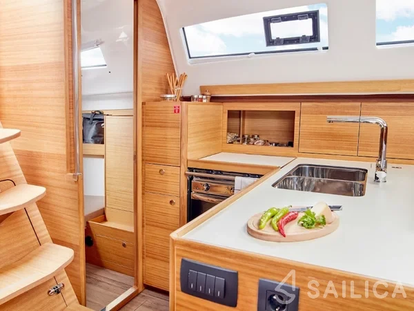 Elan Impression 40.1 - Yacht Charter Sailica