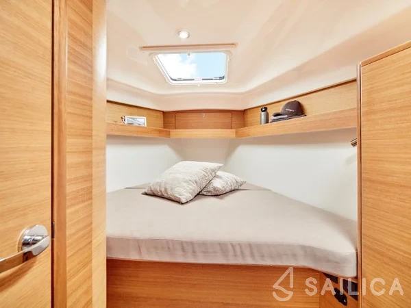 Elan Impression 40.1 - Yacht Charter Sailica