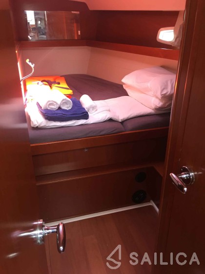 Oceanis 50 Family - Yacht Charter Sailica