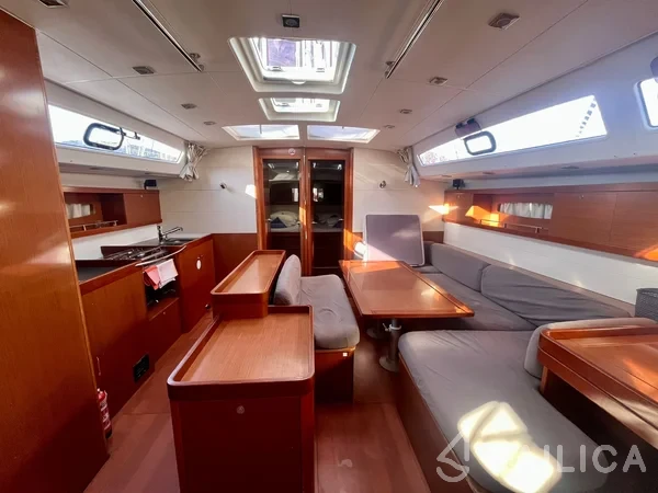 Oceanis 50 Family - Yacht Charter Sailica