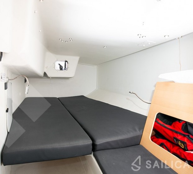 Pogo 30 - Yacht Charter Sailica