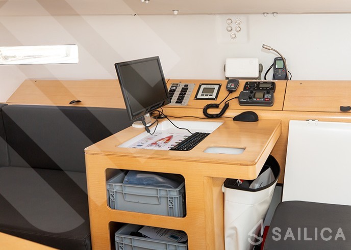 Pogo 30 - Yacht Charter Sailica