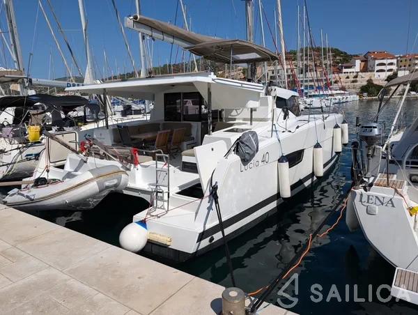 Lucia 40 - Yacht Charter Sailica