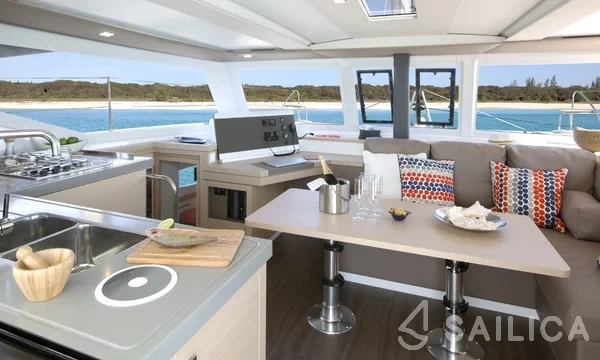 Lucia 40 - Yacht Charter Sailica