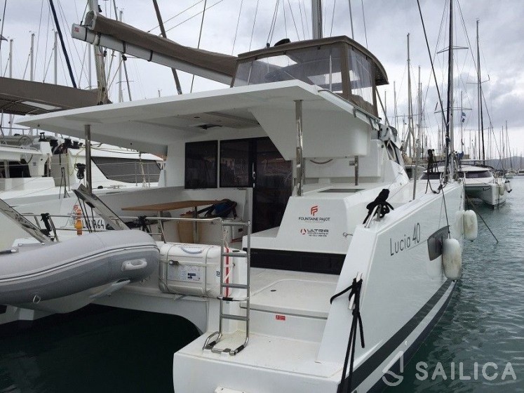 Lucia 40 - Yacht Charter Sailica