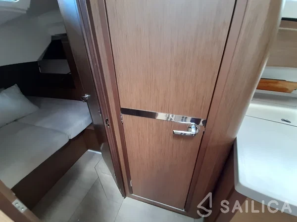 Oceanis 46.1 - Yacht Charter Sailica