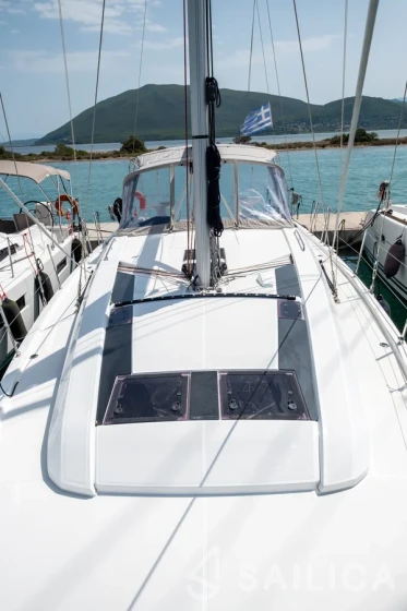 Oceanis 46.1 - Yacht Charter Sailica