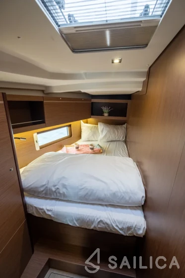 Oceanis 46.1 - Yacht Charter Sailica