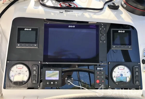 Lagoon 450 S - 4 + 2 cab. - Yacht Charter Sailica