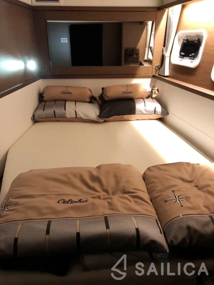 Lagoon 450 S - 4 + 2 cab. - Yacht Charter Sailica