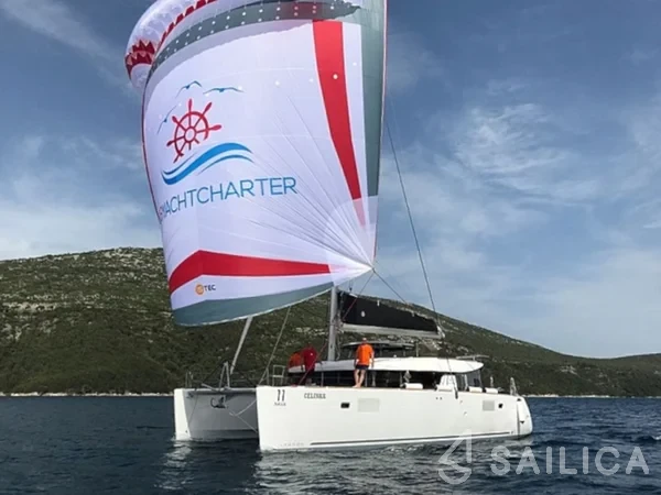 Lagoon 450 S - 4 + 2 cab. - Yacht Charter Sailica