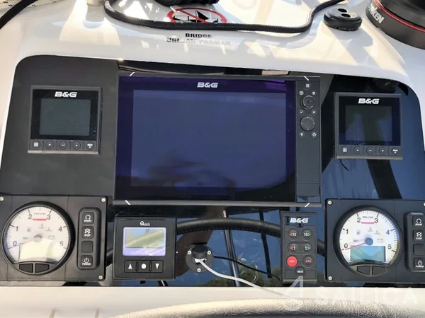 Lagoon 450 S - 4 + 2 cab. - Yacht Charter Sailica