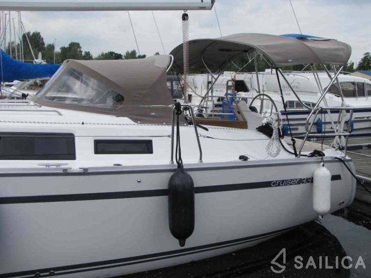 Bavaria 33 Cruiser - Yacht Charter Sailica