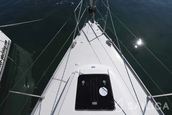 Bavaria 33 Cruiser - Yacht Charter Sailica