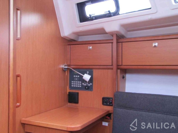 Bavaria 33 Cruiser - Yacht Charter Sailica
