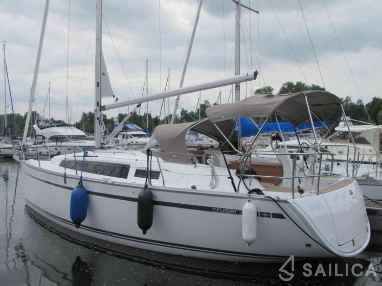 Bavaria 33 Cruiser - Yacht Charter Sailica