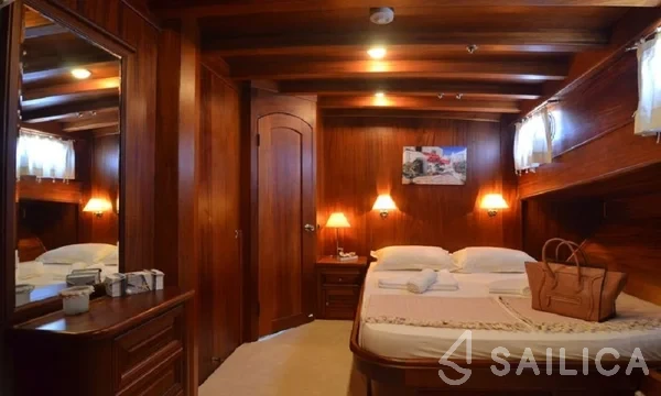 Gulet - Yacht Charter Sailica