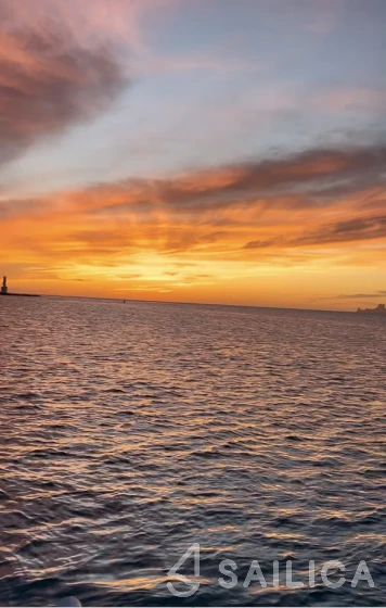 Lagoon 400 - Yacht Charter Sailica