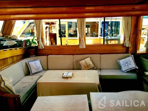 Gulet - Yacht Charter Sailica