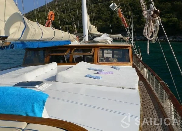 Gulet - Yacht Charter Sailica