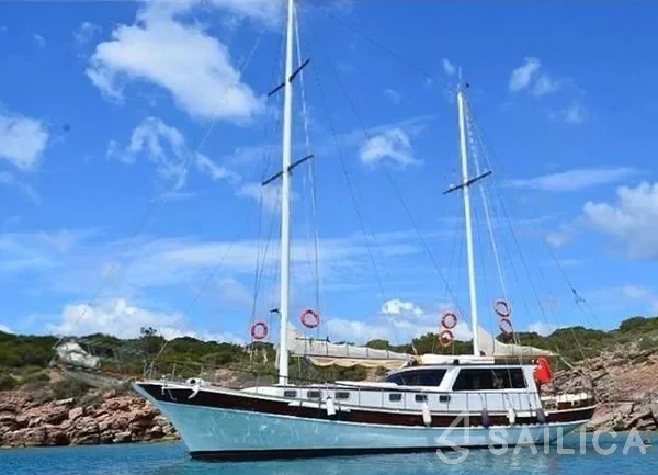 Gulet - Yacht Charter Sailica