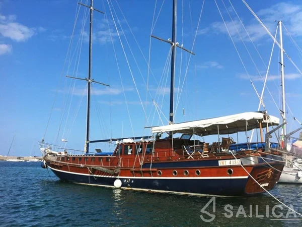 Gulet - Yacht Charter Sailica