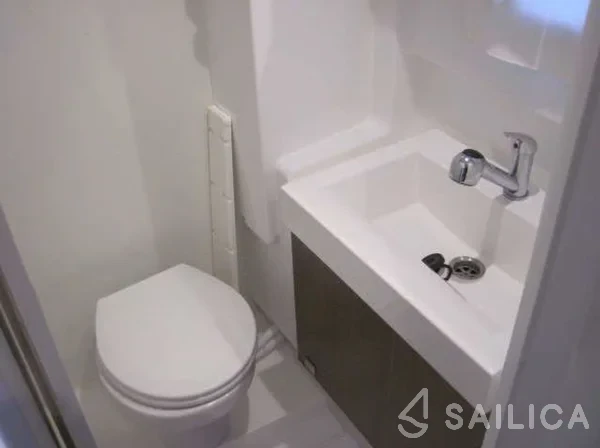 Bali 4.3 - Yacht Charter Sailica
