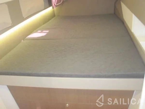 Bali 4.3 - Yacht Charter Sailica