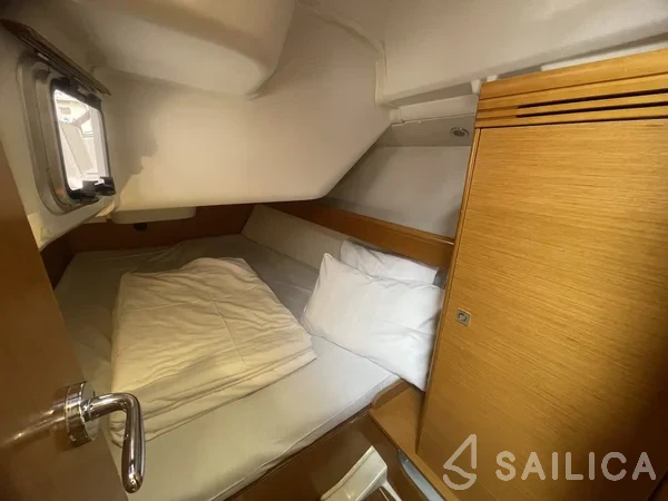 Sun Odyssey 36i - Yacht Charter Sailica