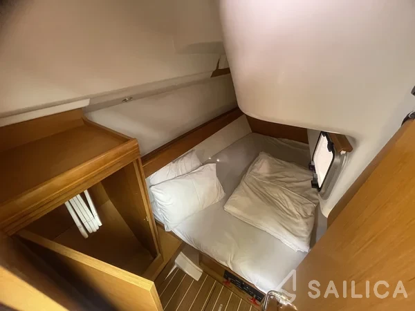 Sun Odyssey 36i - Yacht Charter Sailica