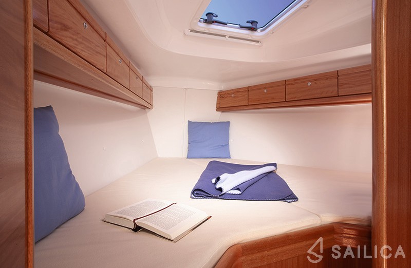Bavaria 37 Cruiser - Yacht Charter Sailica