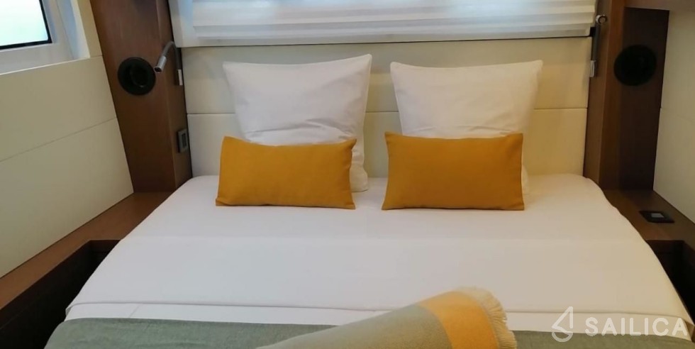 Lagoon 50 - Yacht Charter Sailica