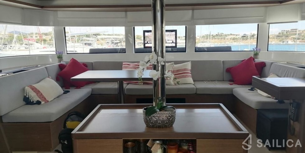 Lagoon 50 - Yacht Charter Sailica