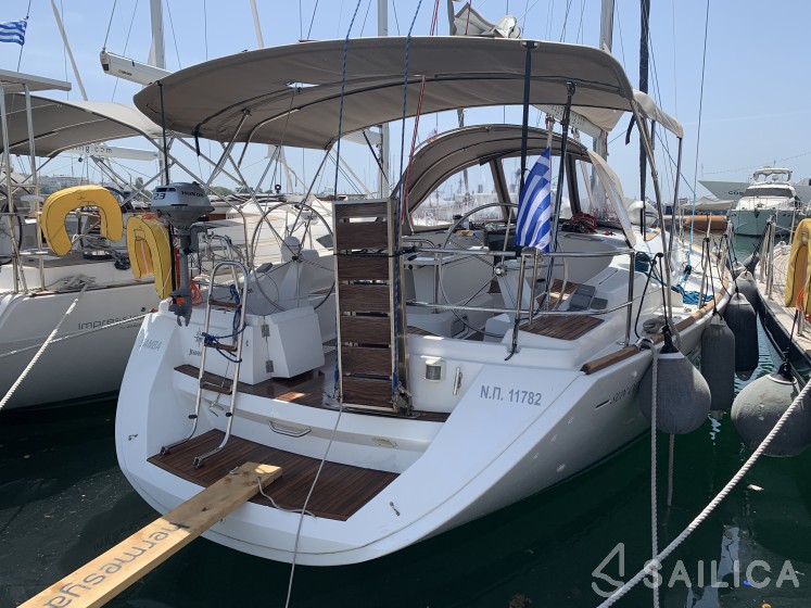 Sun Odyssey 45 - Yacht Charter Sailica