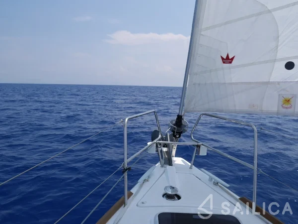 Oceanis 45 - Yacht Charter Sailica